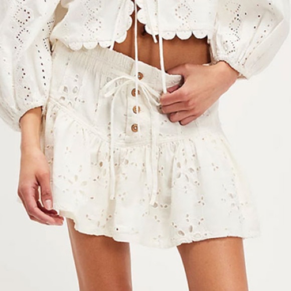 Free People Dresses & Skirts - FREE PEOPLE Roselle Eyelet Womens Mini Skirt. Size Small. New With Tags.